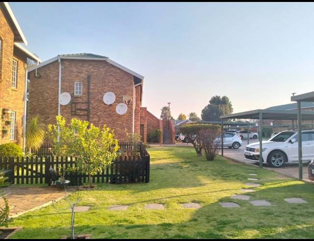 2 BEDROOM PROPERTY TO RENT IN FARRARMERE